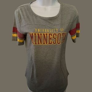 University of Minnesota Logo T Shirt Size Small